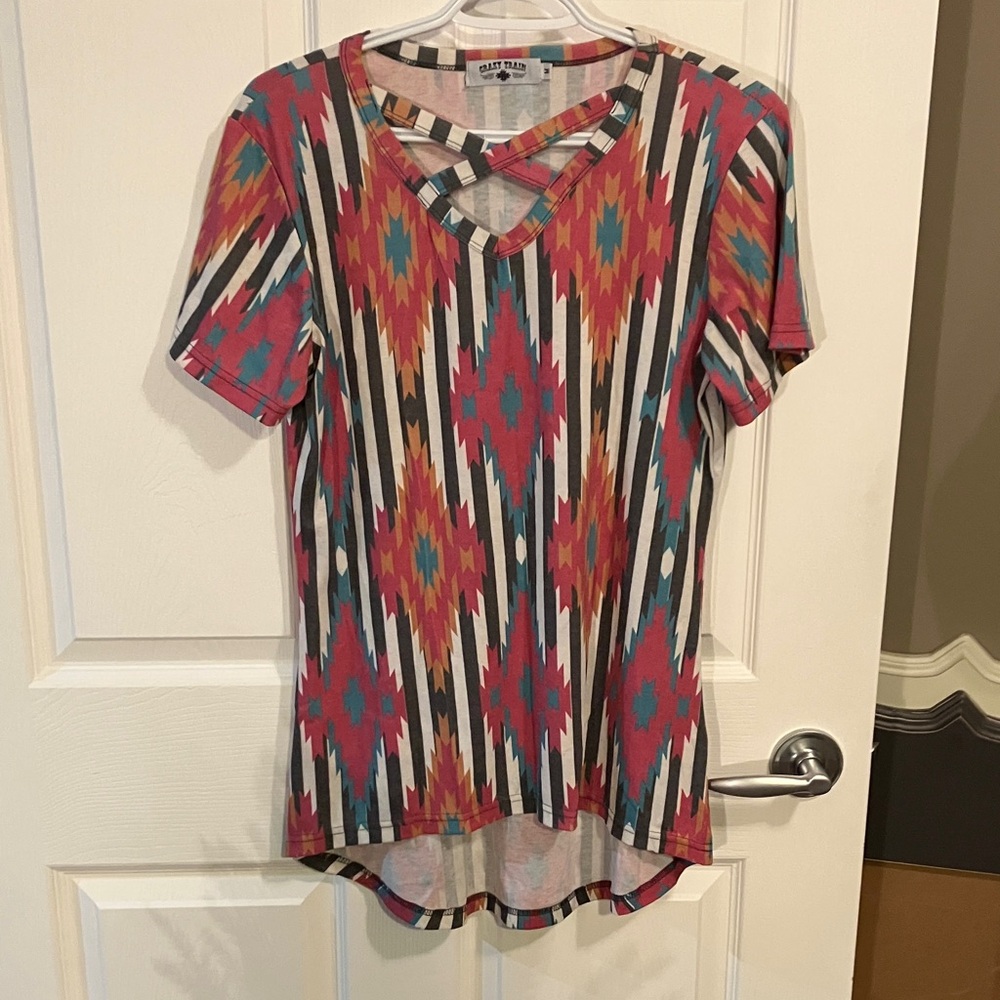 3/$15- women’s high low T-shirt